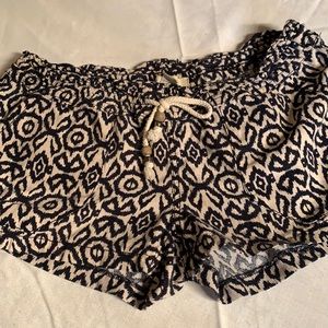 Kiss & cry shorts size L